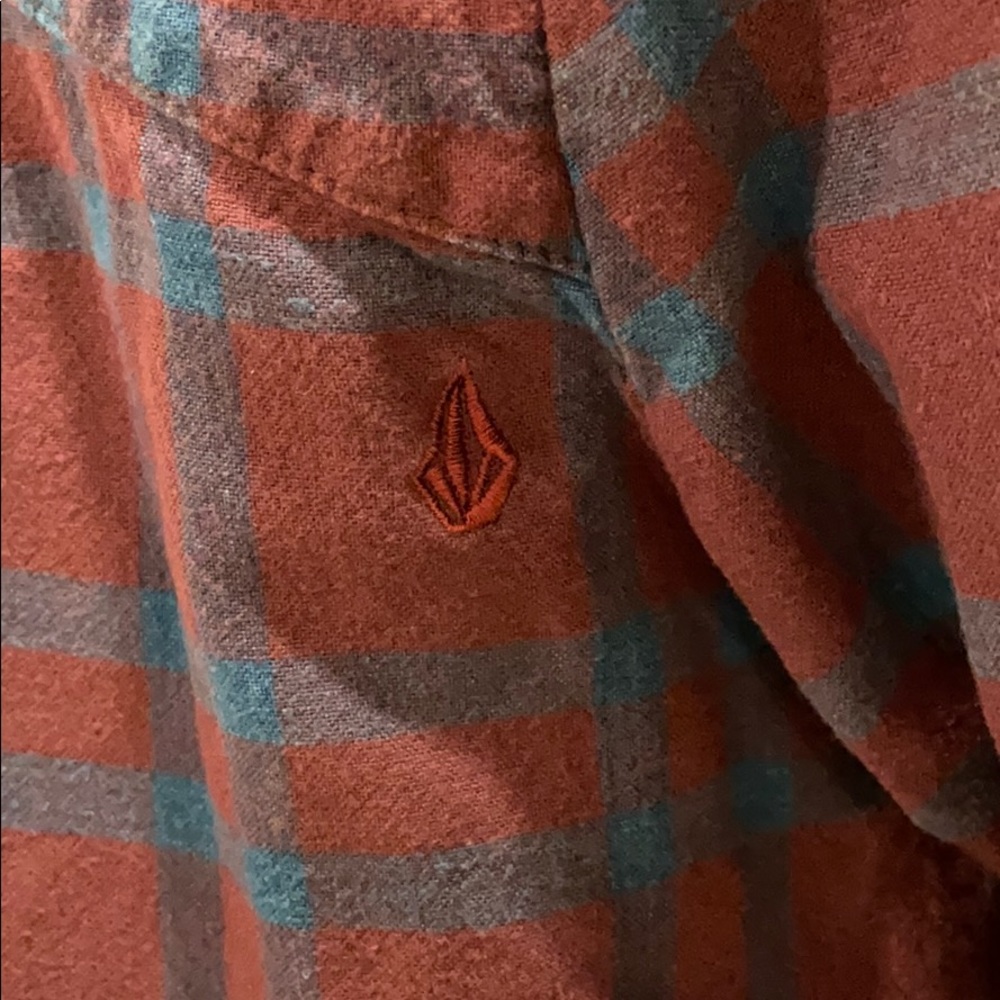 Volcom Men’s Long Sleeve Button Down Size Medium - image 4